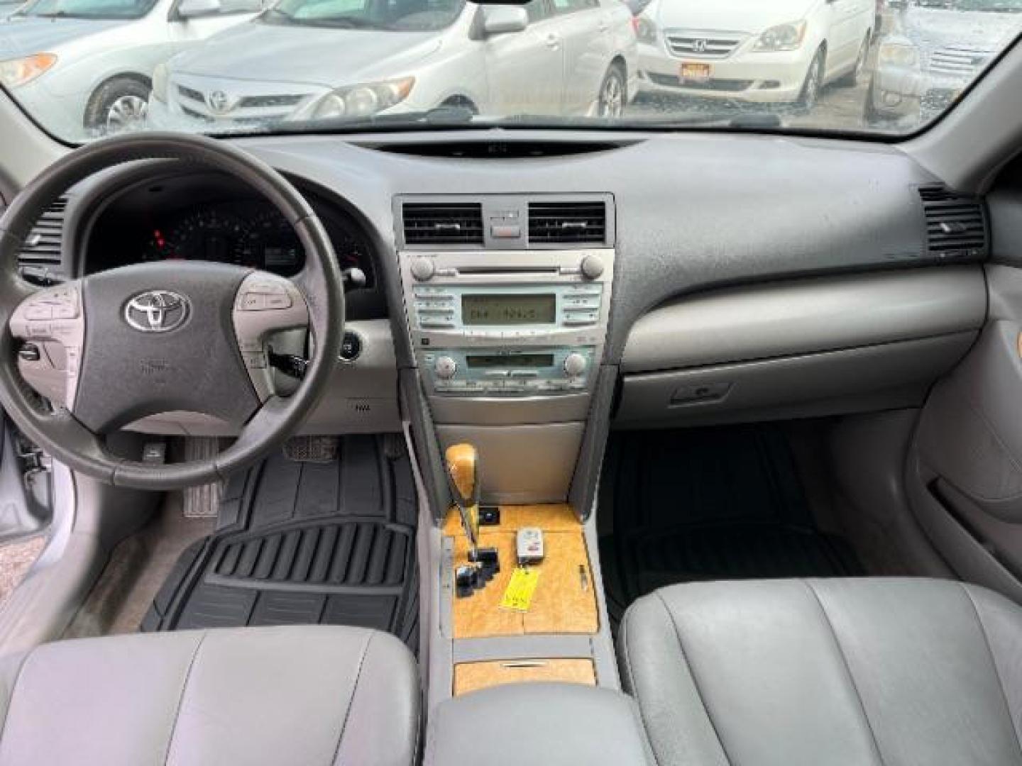 2007 Toyota Camry XLE V6 (4T1BK46K27U) with an 3.5L V6 DOHC 24V engine, 6-Speed Automatic transmission, located at 1821 N Montana Ave., Helena, MT, 59601, 46.603447, -112.022781 - Photo#5