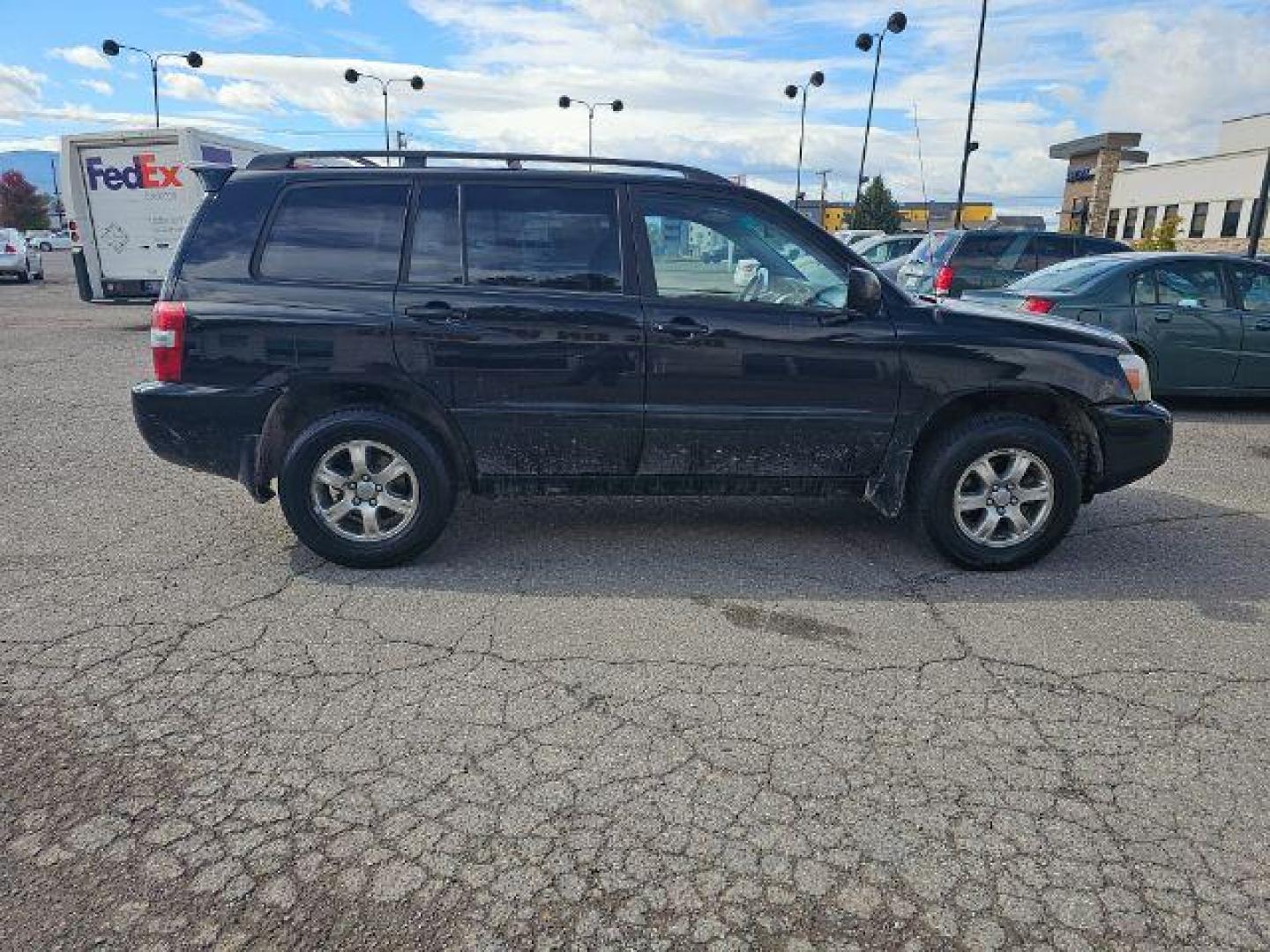 2007 Toyota Highlander FWD (JTEHP21AX70) , located at 1800 West Broadway, Missoula, 59808, (406) 543-1986, 46.881348, -114.023628 - Photo#2