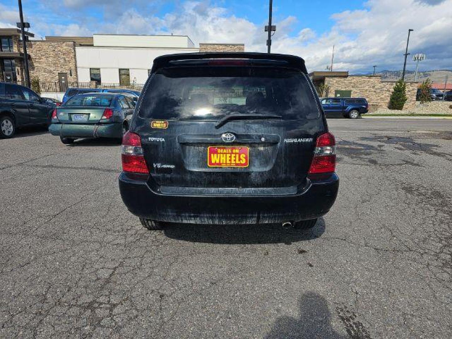 2007 Toyota Highlander FWD (JTEHP21AX70) , located at 1800 West Broadway, Missoula, 59808, (406) 543-1986, 46.881348, -114.023628 - Photo#4