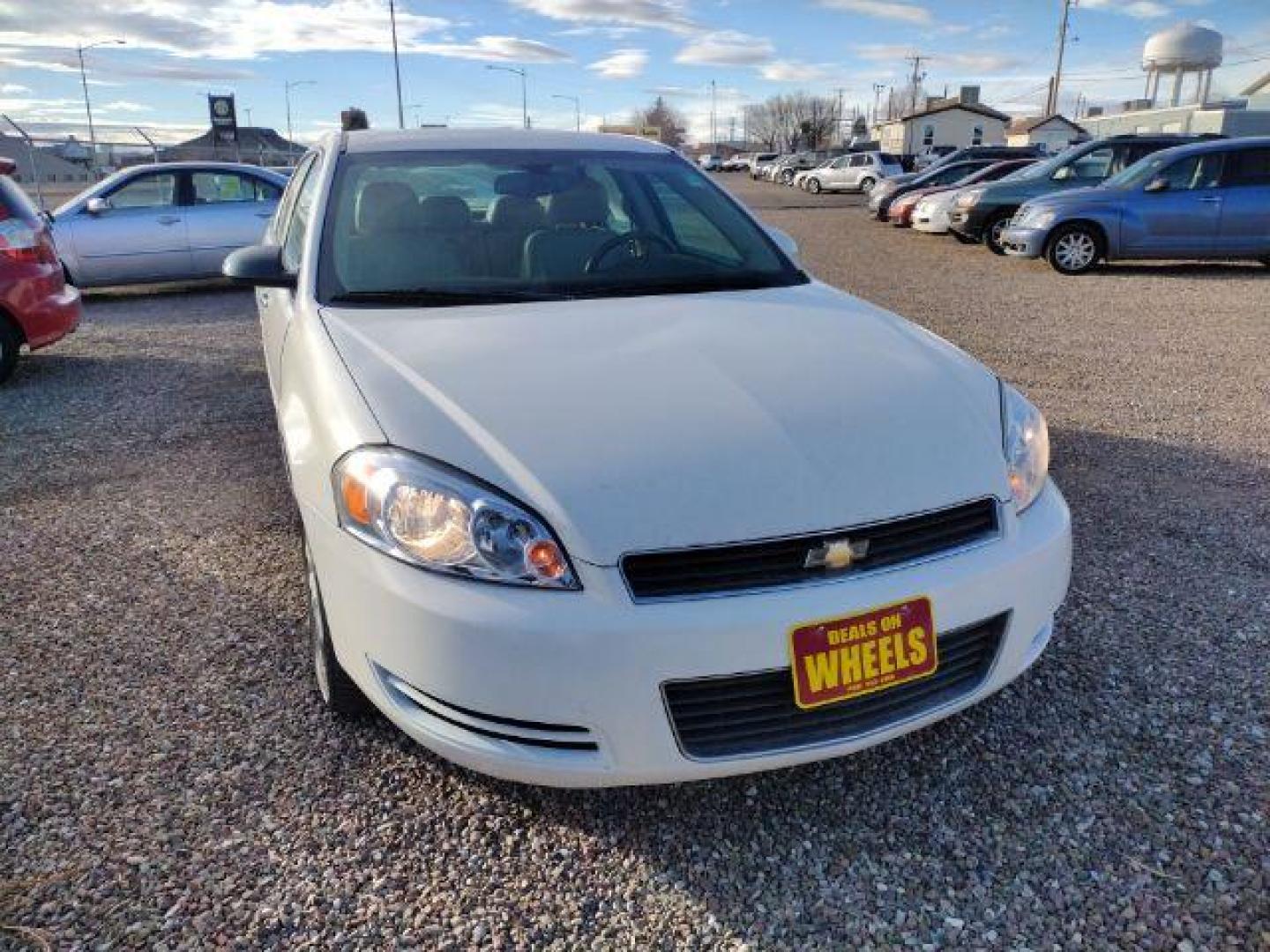 2008 Chevrolet Impala LTZ (2G1WU583081) with an 3.9L V6 OHV 12V FFV engine, 4-Speed Automatic transmission, located at 4801 10th Ave S,, Great Falls, MT, 59405, 47.494347, -111.229942 - Photo#6