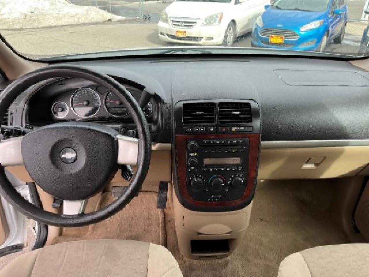 2008 Chevrolet Uplander LS Ext. 1LS (1GNDV23148D) with an 3.9L V6 DOHC 24V engine, 4-Speed Automatic transmission, located at 1821 N Montana Ave., Helena, MT, 59601, 46.603447, -112.022781 - Photo#5