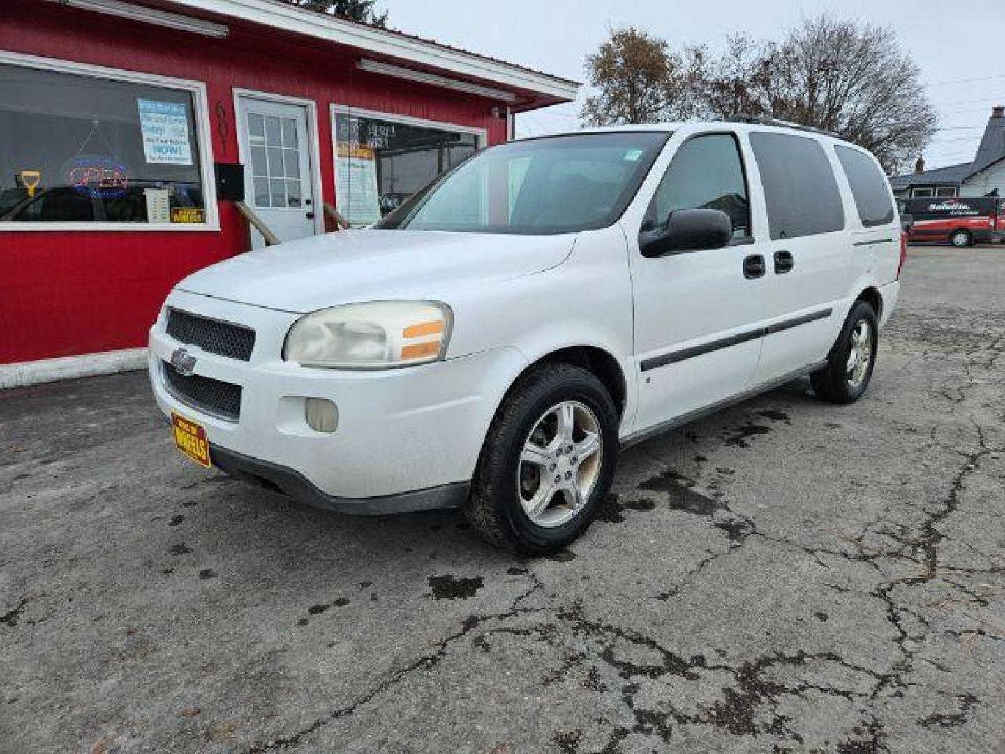 2008 Chevrolet Uplander LS Ext. 1LS (1GNDV23108D) with an 3.9L V6 DOHC 24V engine, 4-Speed Automatic transmission, located at 601 E. Idaho St., Kalispell, MT, 59901, 48.203983, -114.308662 - Photo#0