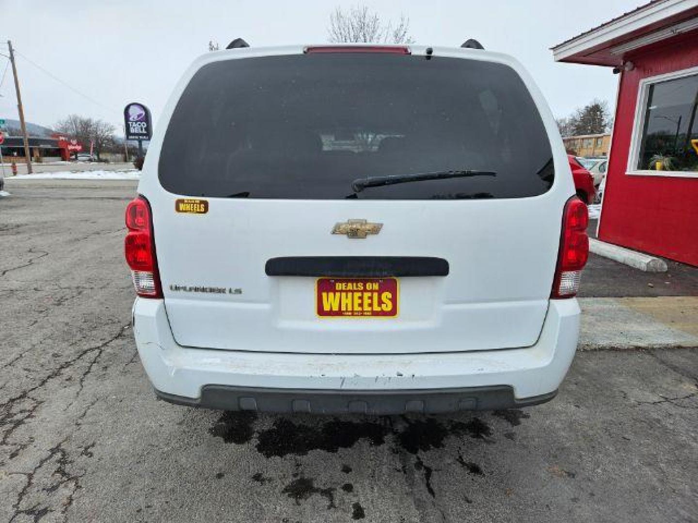 2008 Chevrolet Uplander LS Ext. 1LS (1GNDV23108D) with an 3.9L V6 DOHC 24V engine, 4-Speed Automatic transmission, located at 601 E. Idaho St., Kalispell, MT, 59901, 48.203983, -114.308662 - Photo#3