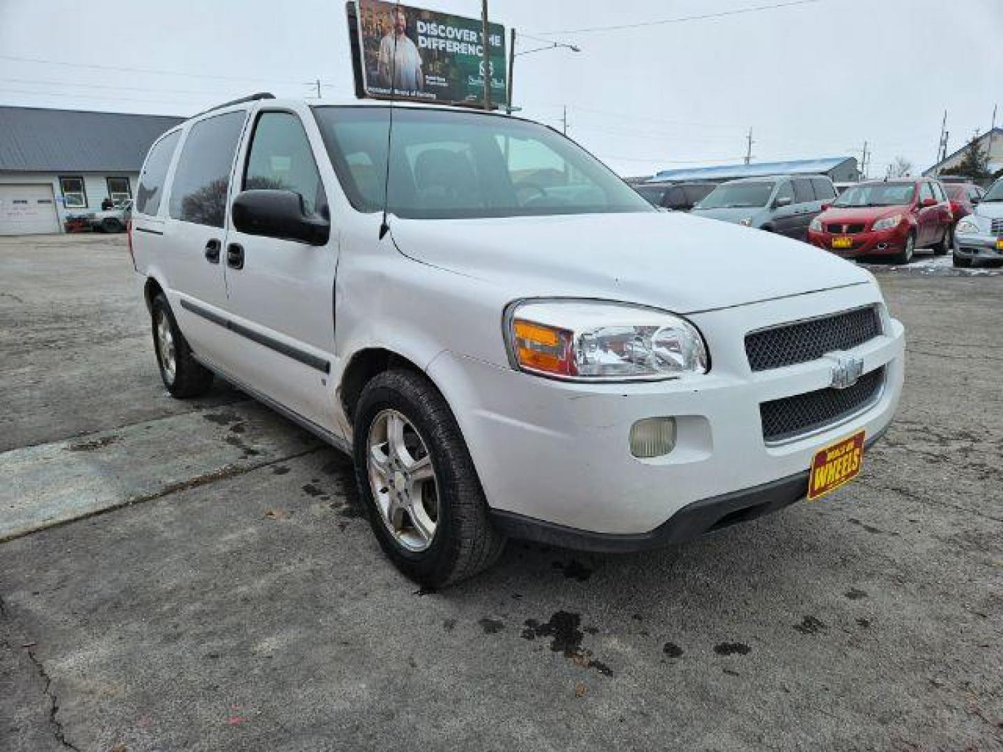 2008 Chevrolet Uplander LS Ext. 1LS (1GNDV23108D) with an 3.9L V6 DOHC 24V engine, 4-Speed Automatic transmission, located at 601 E. Idaho St., Kalispell, MT, 59901, 48.203983, -114.308662 - Photo#6