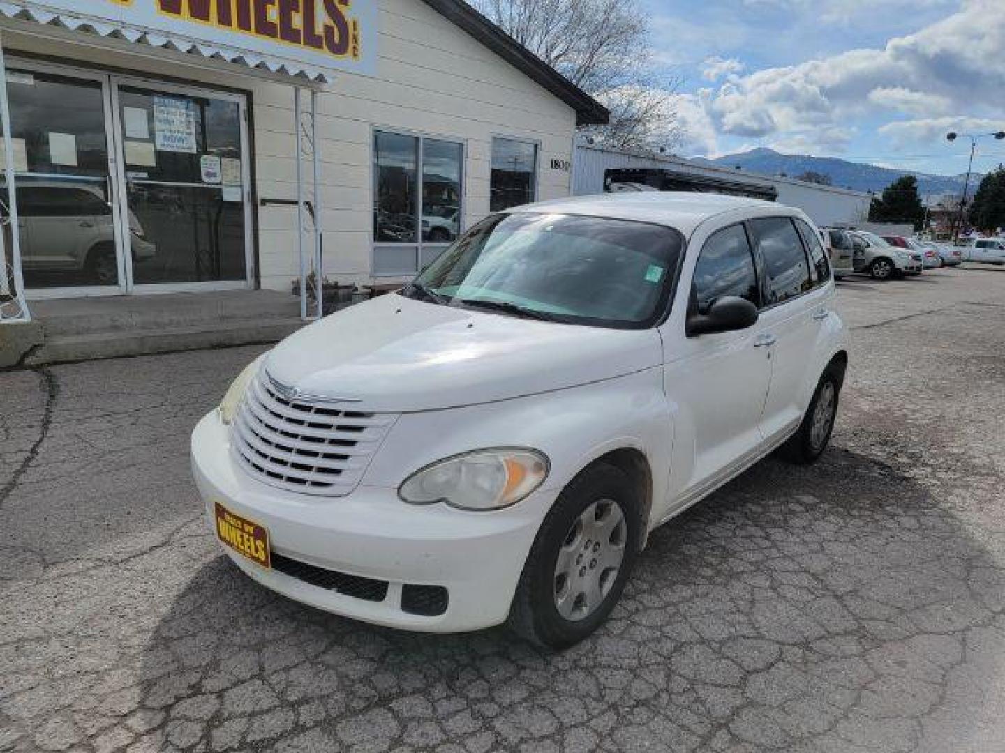 2008 Chrysler PT Cruiser Base (3A8FY48B68T) with an 2.4L L4 DOHC 16V engine, located at 1800 West Broadway, Missoula, 59808, (406) 543-1986, 46.881348, -114.023628 - Photo#1