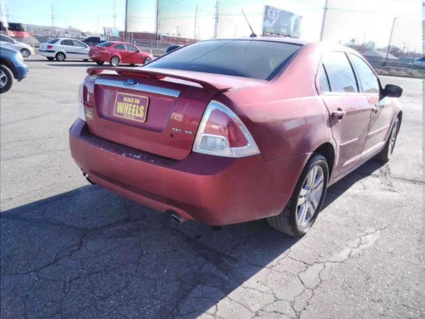 2008 RED FORD FUSION V6 SEL (3FAHP08118R) , located at 1800 West Broadway, Missoula, 59808, (406) 543-1986, 46.881348, -114.023628 - Photo#4