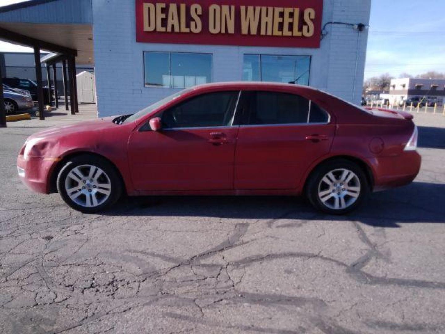 2008 RED FORD FUSION V6 SEL (3FAHP08118R) , located at 1800 West Broadway, Missoula, 59808, (406) 543-1986, 46.881348, -114.023628 - Photo#7