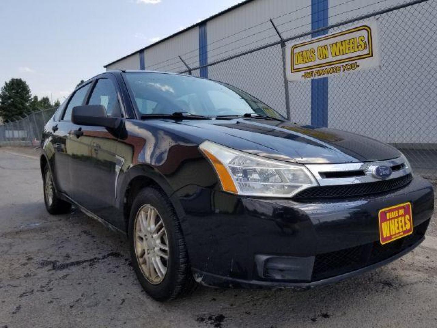 2008 Ford Focus SE Sedan (1FAHP35N28W) with an 2.0L L4 DOHC 16V engine, located at 1800 West Broadway, Missoula, 59808, (406) 543-1986, 46.881348, -114.023628 - Photo#6