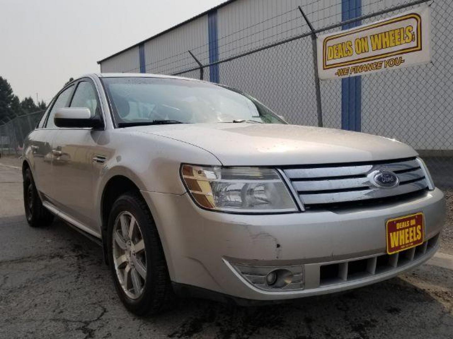 2008 Silver Birch Metalli Ford Taurus SEL (1FAHP24W08G) with an 3.5L V6 DOHC 24V engine, 6-Speed Automatic transmission, located at 4801 10th Ave S,, Great Falls, MT, 59405, 47.494347, -111.229942 - Photo#6