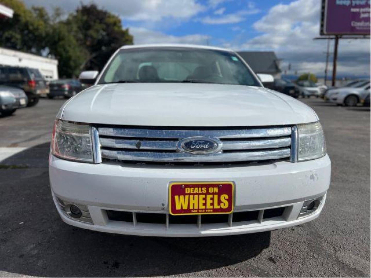 2008 Ford Taurus SEL (1FAHP24W48G) with an 3.5L V6 DOHC 24V engine, 6-Speed Automatic transmission, located at 601 E. Idaho St., Kalispell, MT, 59901, 48.203983, -114.308662 - Photo#7