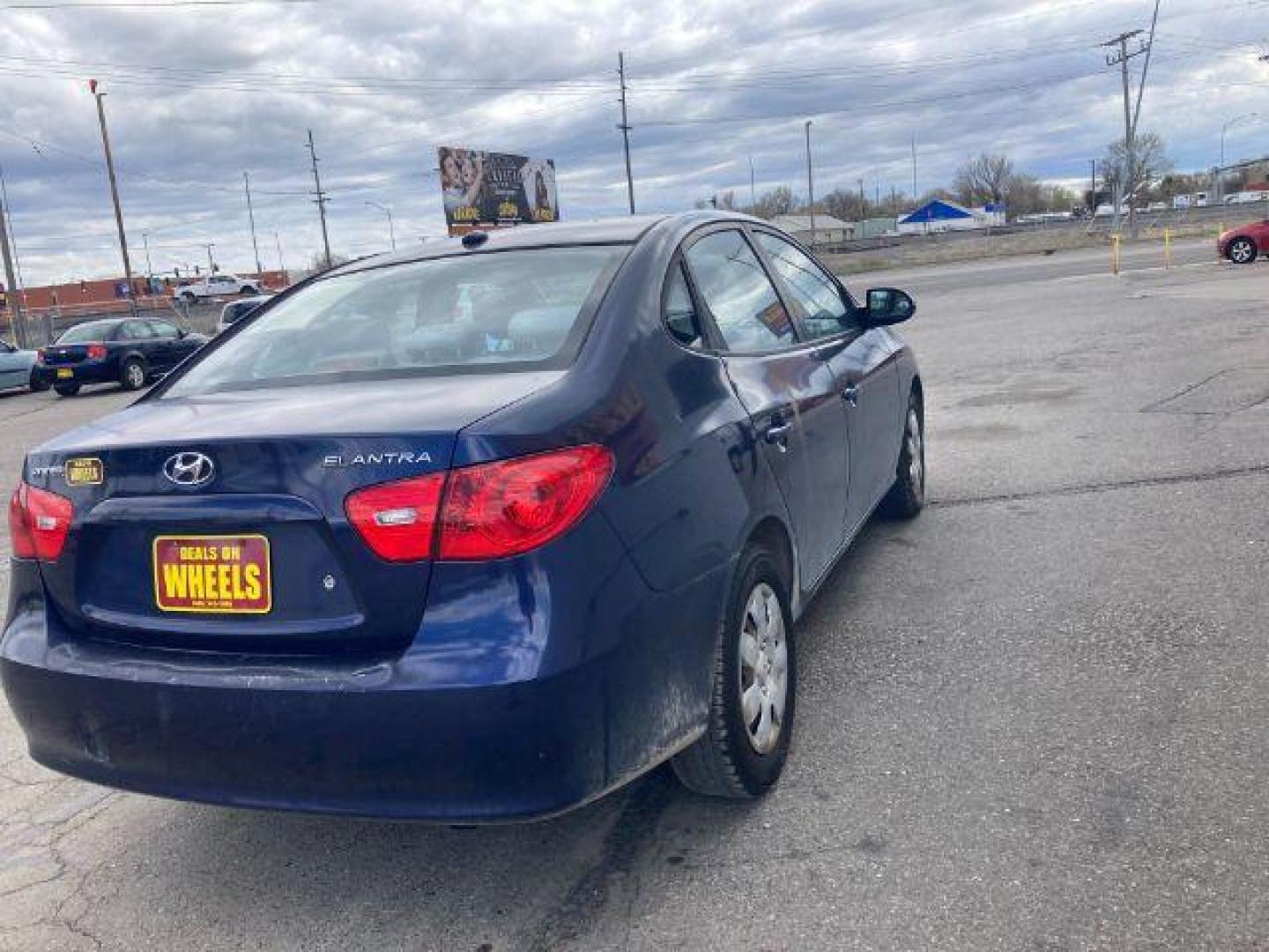 2008 Hyundai Elantra SE (KMHDU46D48U) with an 2.0L L4 DOHC 16V engine, located at 4047 Montana Ave., Billings, MT, 59101, 45.770847, -108.529800 - Photo#3