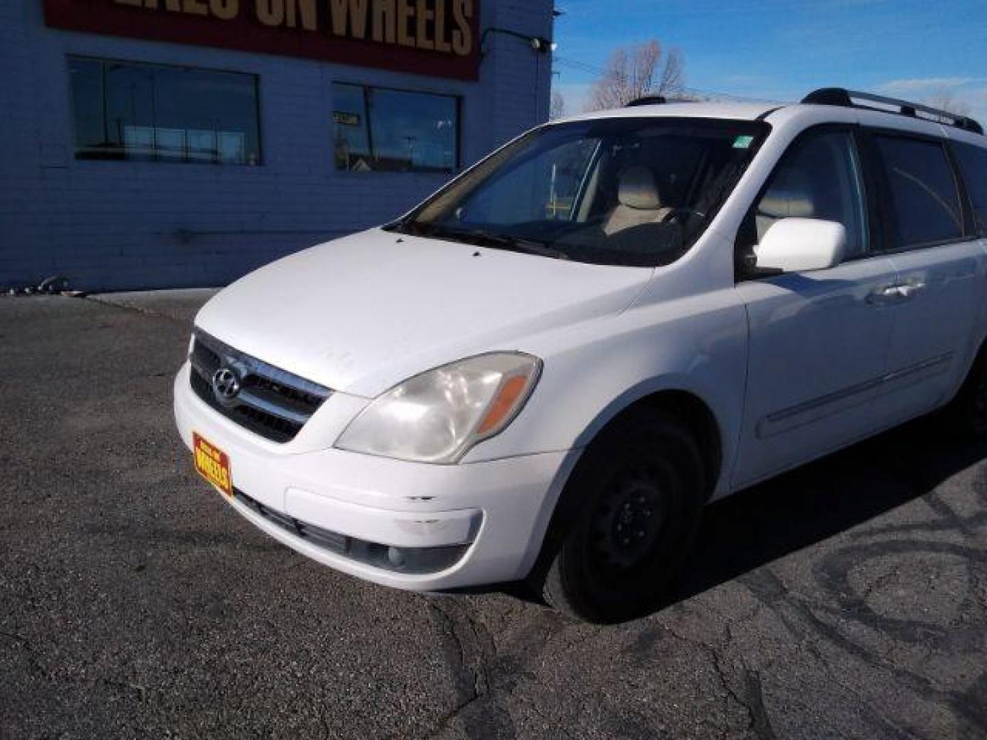 2008 Hyundai Entourage SPORTS VAN (KNDMC233086) with an 3.8L V6 DOHC 24V engine, 5-Speed Automatic transmission, located at 4047 Montana Ave., Billings, MT, 59101, 45.770847, -108.529800 - Photo#0