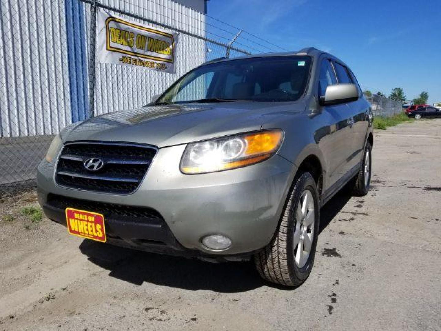 2008 Hyundai Santa Fe Limited AWD (5NMSH73E18H) with an 3.3L V6 DOHC 24V engine, 5-Speed Automatic transmission, located at 1821 N Montana Ave., Helena, MT, 59601, 46.603447, -112.022781 - Photo#0