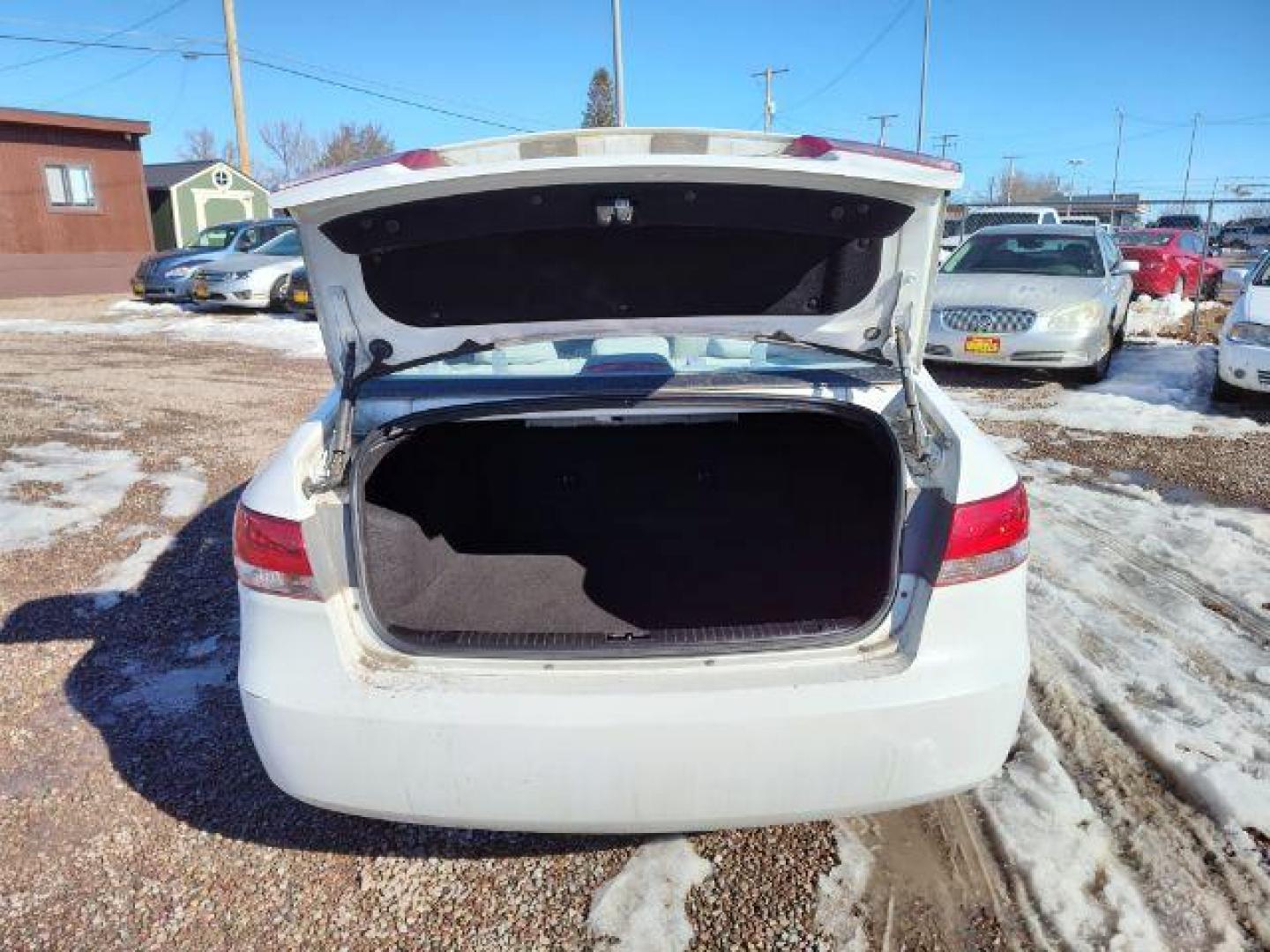 2008 Hyundai Sonata GLS (5NPET46C18H) with an 2.4L L4 DOHC 16V engine, located at 4801 10th Ave S,, Great Falls, MT, 59405, 47.494347, -111.229942 - Photo#11