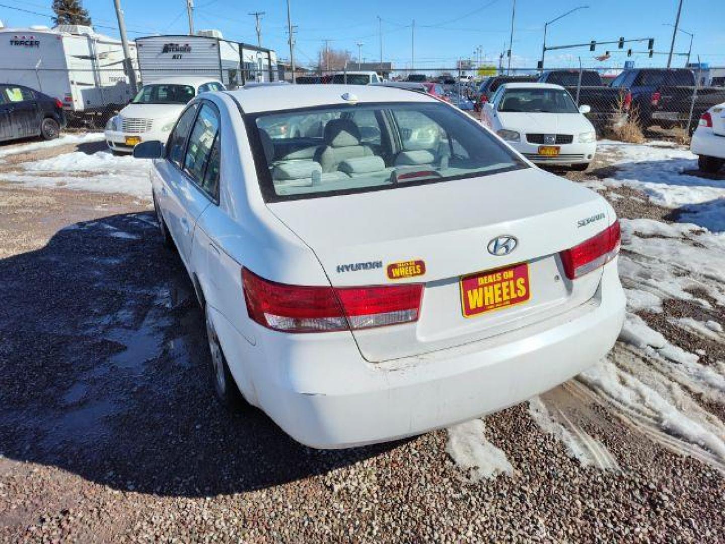 2008 Hyundai Sonata GLS (5NPET46C18H) with an 2.4L L4 DOHC 16V engine, located at 4801 10th Ave S,, Great Falls, MT, 59405, 47.494347, -111.229942 - Photo#1