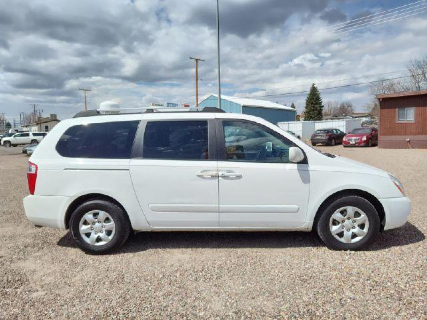 2008 Clear White Kia Sedona LX LWB (KNDMB233686) with an 3.8L V6 DOHC 24V engine, 5-Speed Automatic transmission, located at 4801 10th Ave S,, Great Falls, MT, 59405, 47.494347, -111.229942 - Photo#5