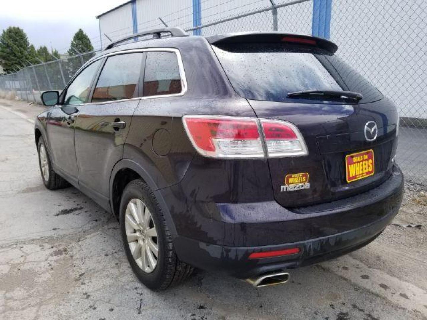 2008 Mazda CX-9 Touring 4WD (JM3TB38V380) with an 3.7L V6 DOHC 24V engine, 6-Speed Automatic transmission, located at 601 E. Idaho St., Kalispell, MT, 59901, 48.203983, -114.308662 - Photo#3