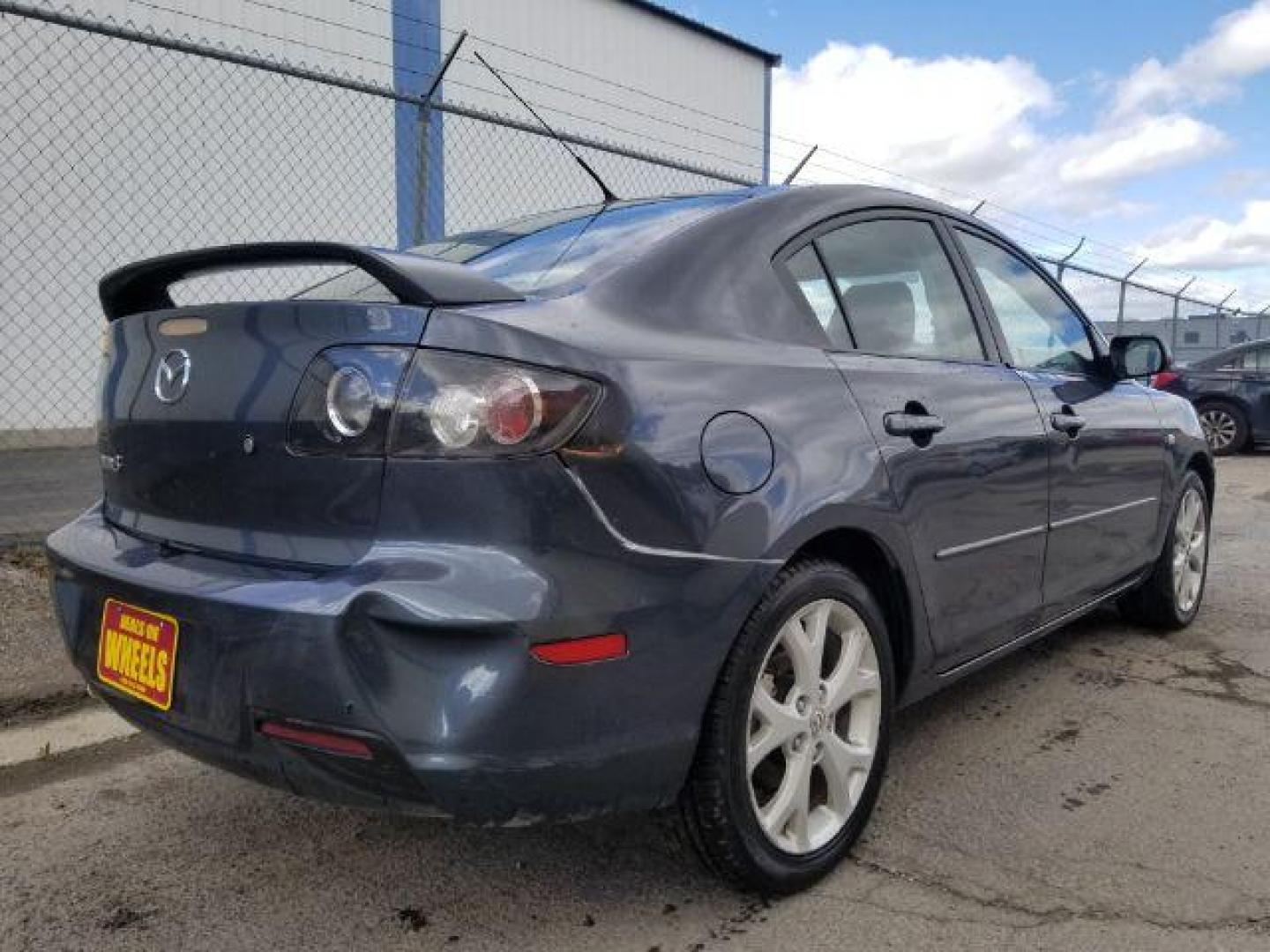 2008 Mazda MAZDA3 i Touring 4-Door (JM1BK32F781) with an 2.0L L4 DOHC 16V engine, located at 1821 N Montana Ave., Helena, MT, 59601, 46.603447, -112.022781 - Photo#4