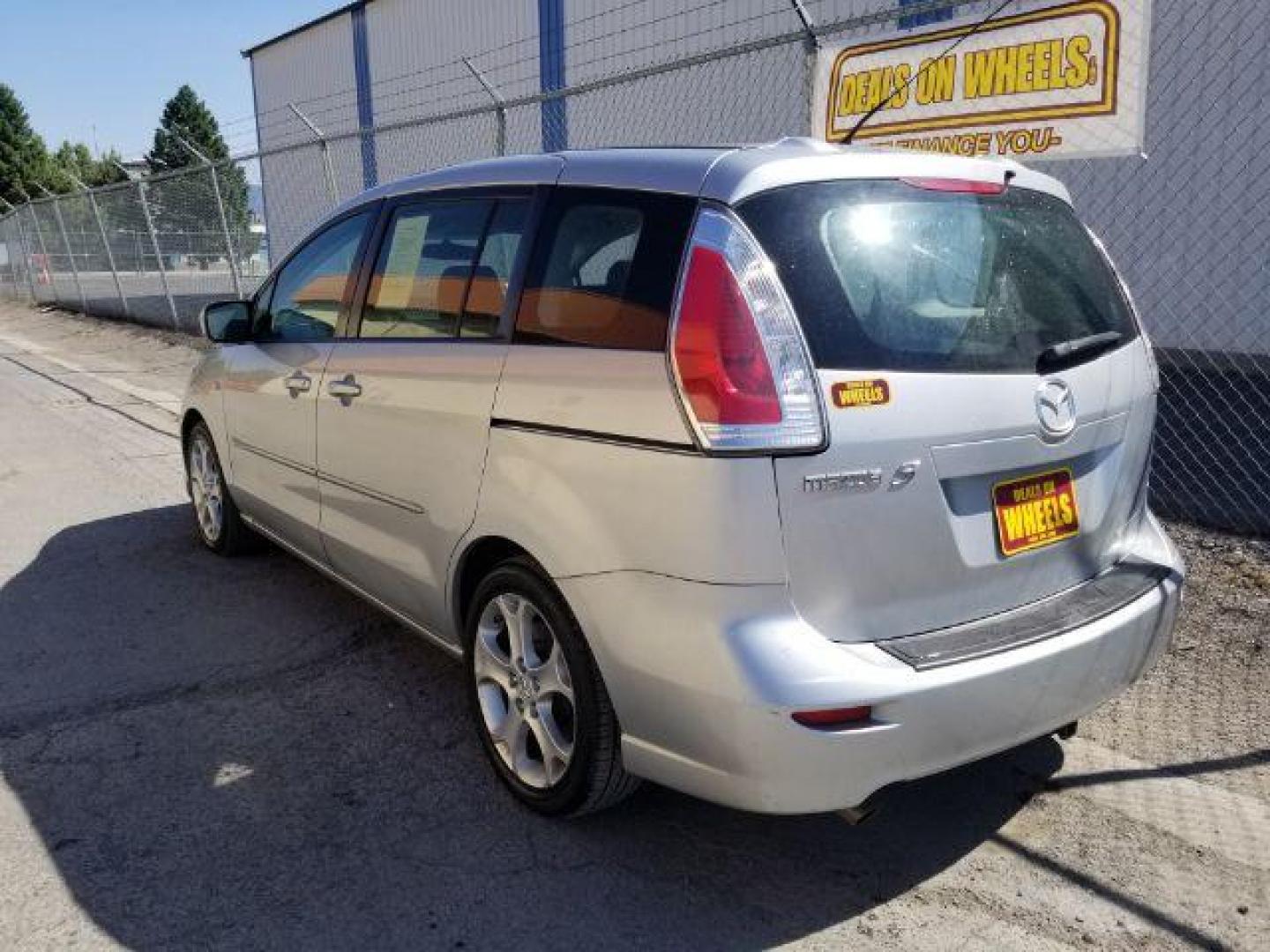 2008 Mazda MAZDA5 Sport (JM1CR293880) with an 2.3L L4 DOHC 16V engine, located at 601 E. Idaho St., Kalispell, MT, 59901, 48.203983, -114.308662 - Photo#3