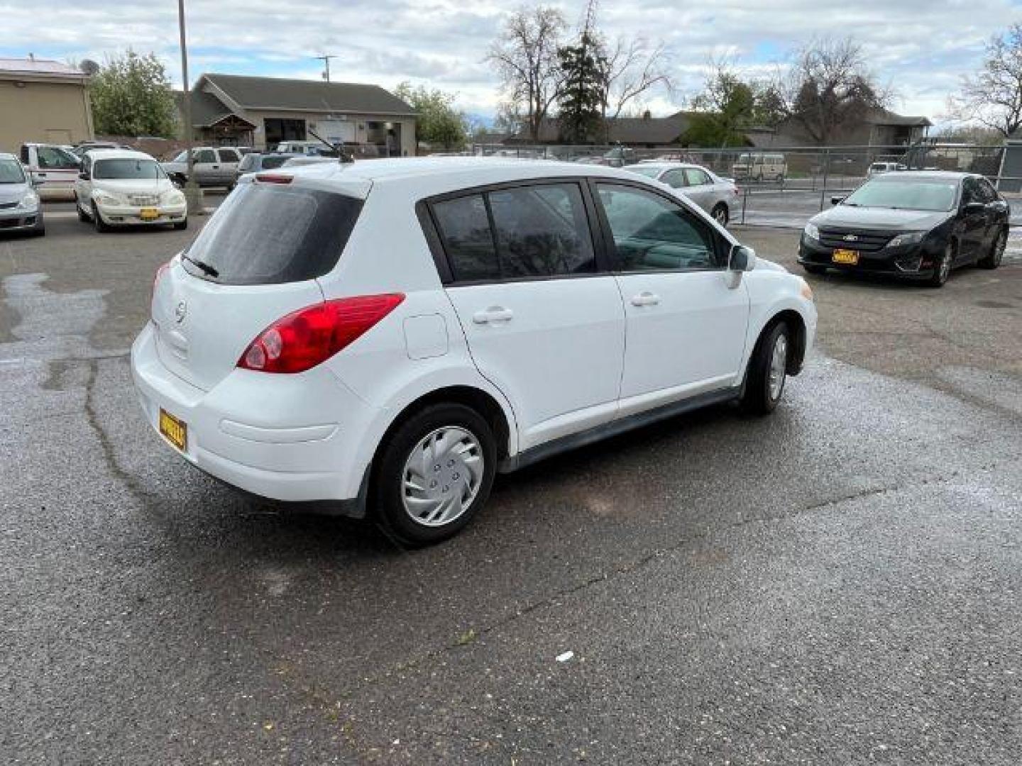 2008 Fresh Powder Nissan Versa 1.8 S (3N1BC13E48L) with an 1.8L L4 DOHC 16V engine, located at 1821 N Montana Ave., Helena, MT, 59601, 46.603447, -112.022781 - Photo#4