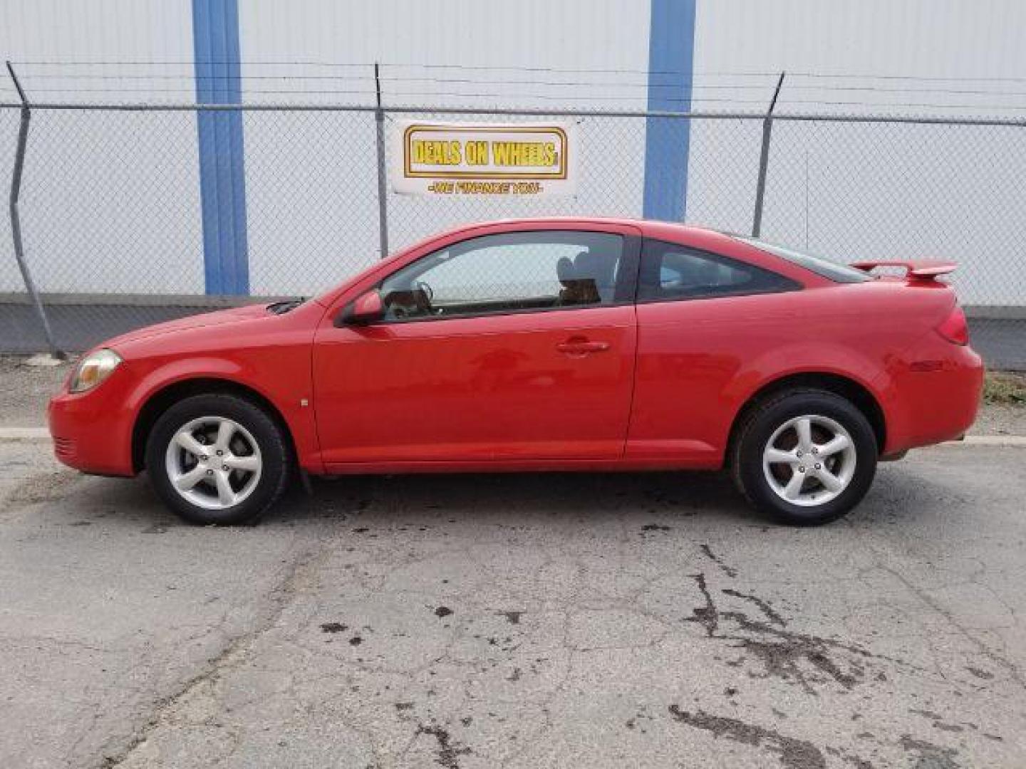 2008 Pontiac G5 Coupe (1G2AL18F687) with an 2.2L L4 DOHC 16V engine, Automatic transmission, located at 4801 10th Ave S,, Great Falls, MT, 59405, 47.494347, -111.229942 - Photo#3