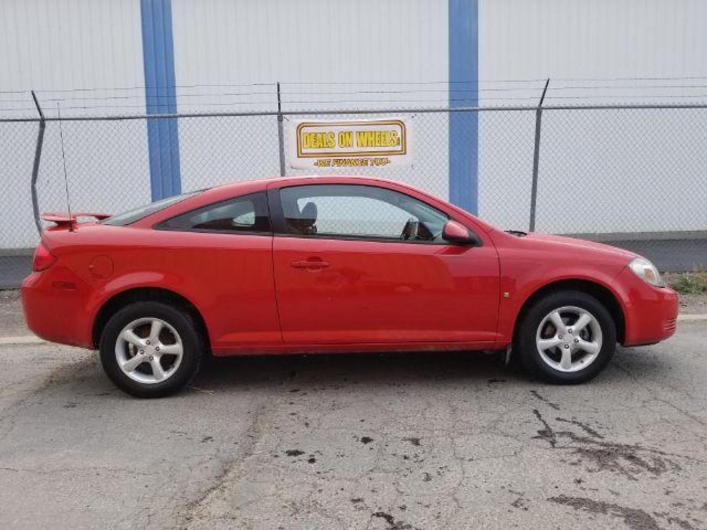 2008 Pontiac G5 Coupe (1G2AL18F687) with an 2.2L L4 DOHC 16V engine, Automatic transmission, located at 4801 10th Ave S,, Great Falls, MT, 59405, 47.494347, -111.229942 - Photo#5