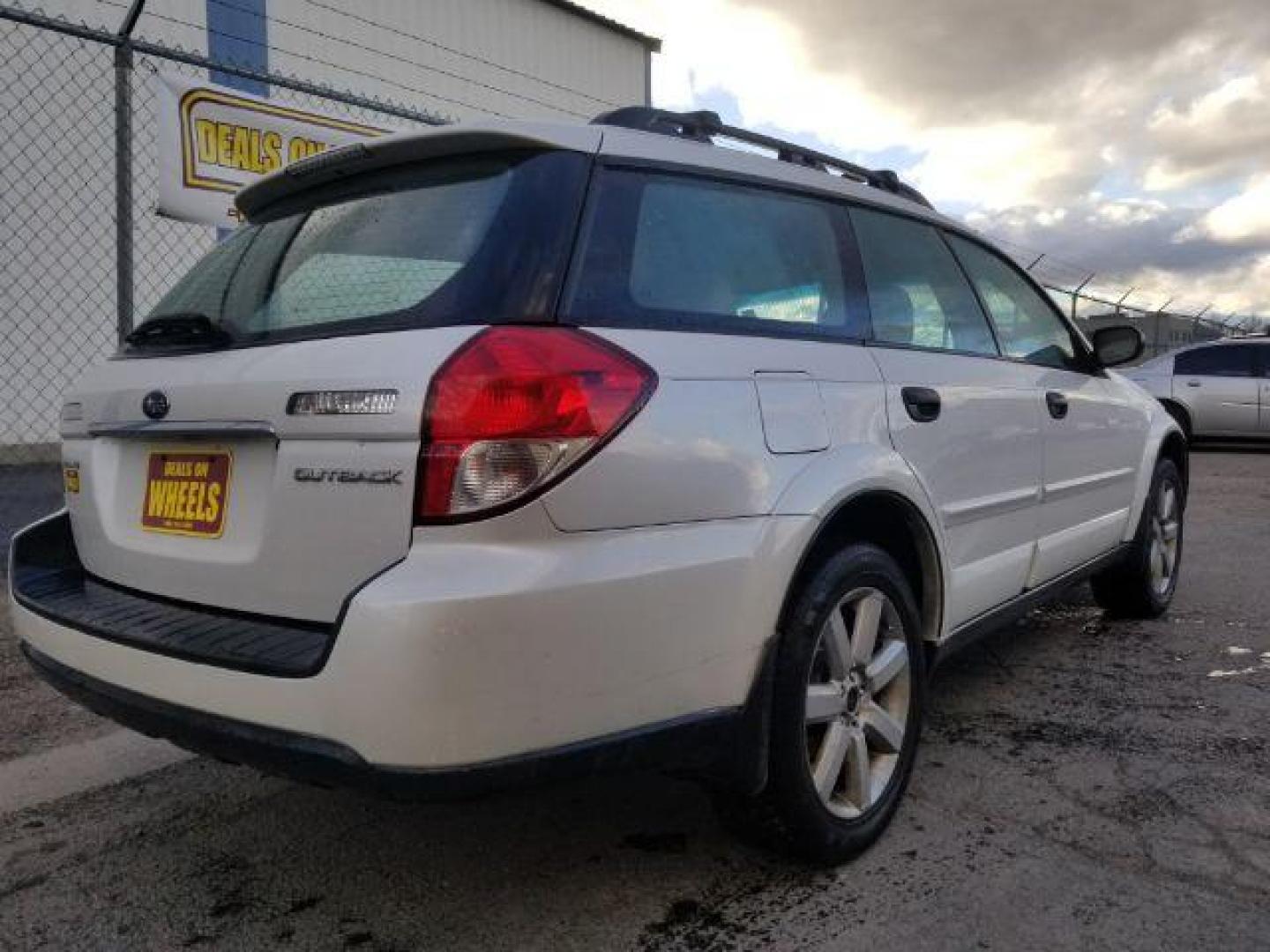 2008 Subaru Outback 2.5i (4S4BP61C487) with an 2.5L H4 SOHC 16V engine, 4-Speed Automatic transmission, located at 4801 10th Ave S,, Great Falls, MT, 59405, 47.494347, -111.229942 - Photo#4