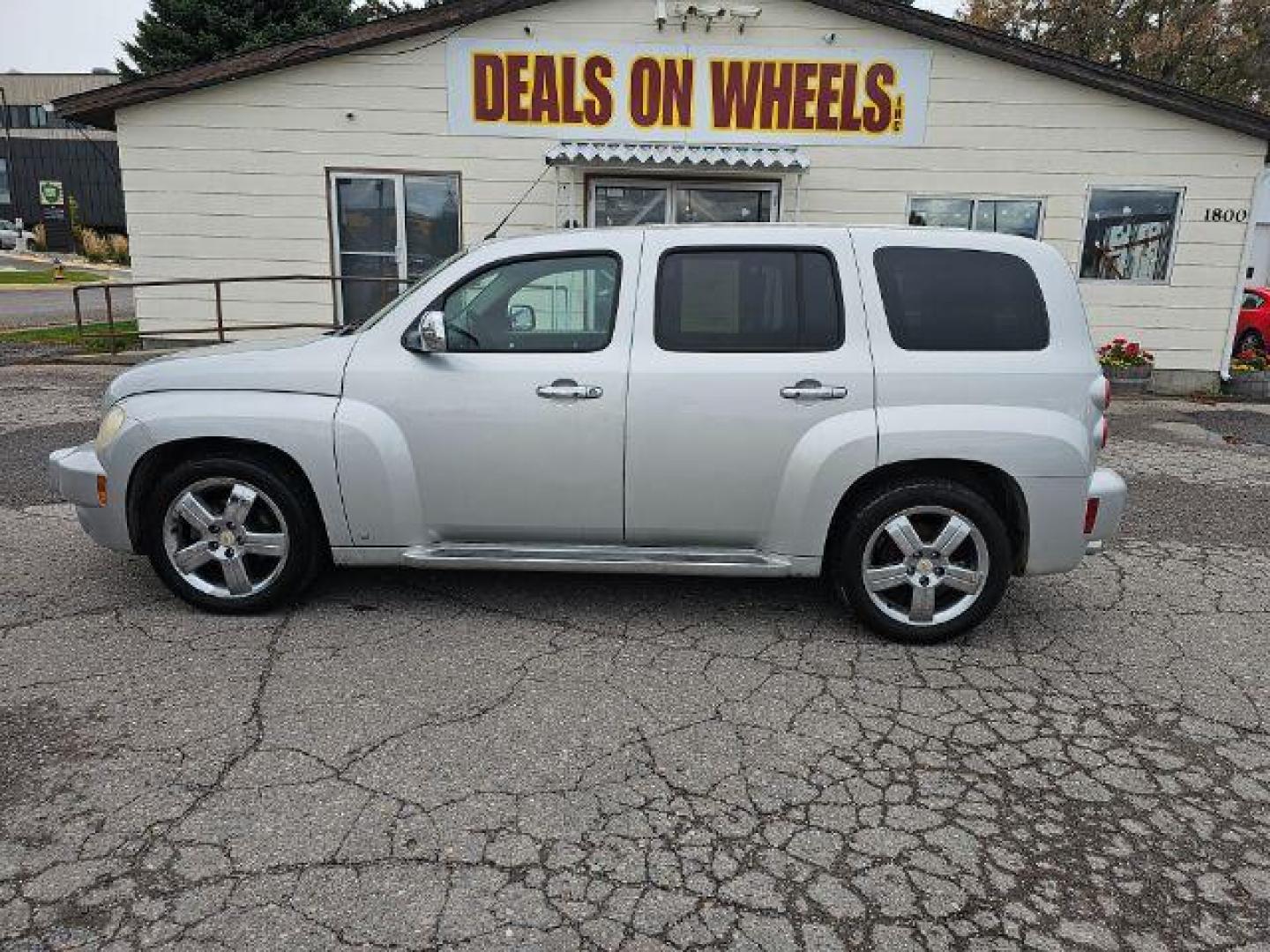 2009 Chevrolet HHR LT2 (3GNCA53V69S) with an 2.4L L4 DOHC 16V engine, located at 1800 West Broadway, Missoula, 59808, (406) 543-1986, 46.881348, -114.023628 - Photo#5