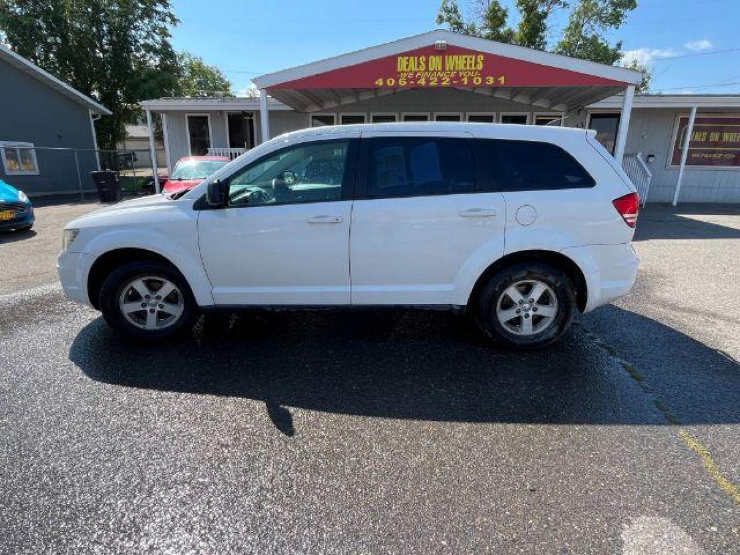 2009 Dodge Journey SE (3D4GG47B19T) with an 2.4L L4 DOHC 16V engine, 4-Speed Automatic transmission, located at 1821 N Montana Ave., Helena, MT, 59601, 46.603447, -112.022781 - Photo#5