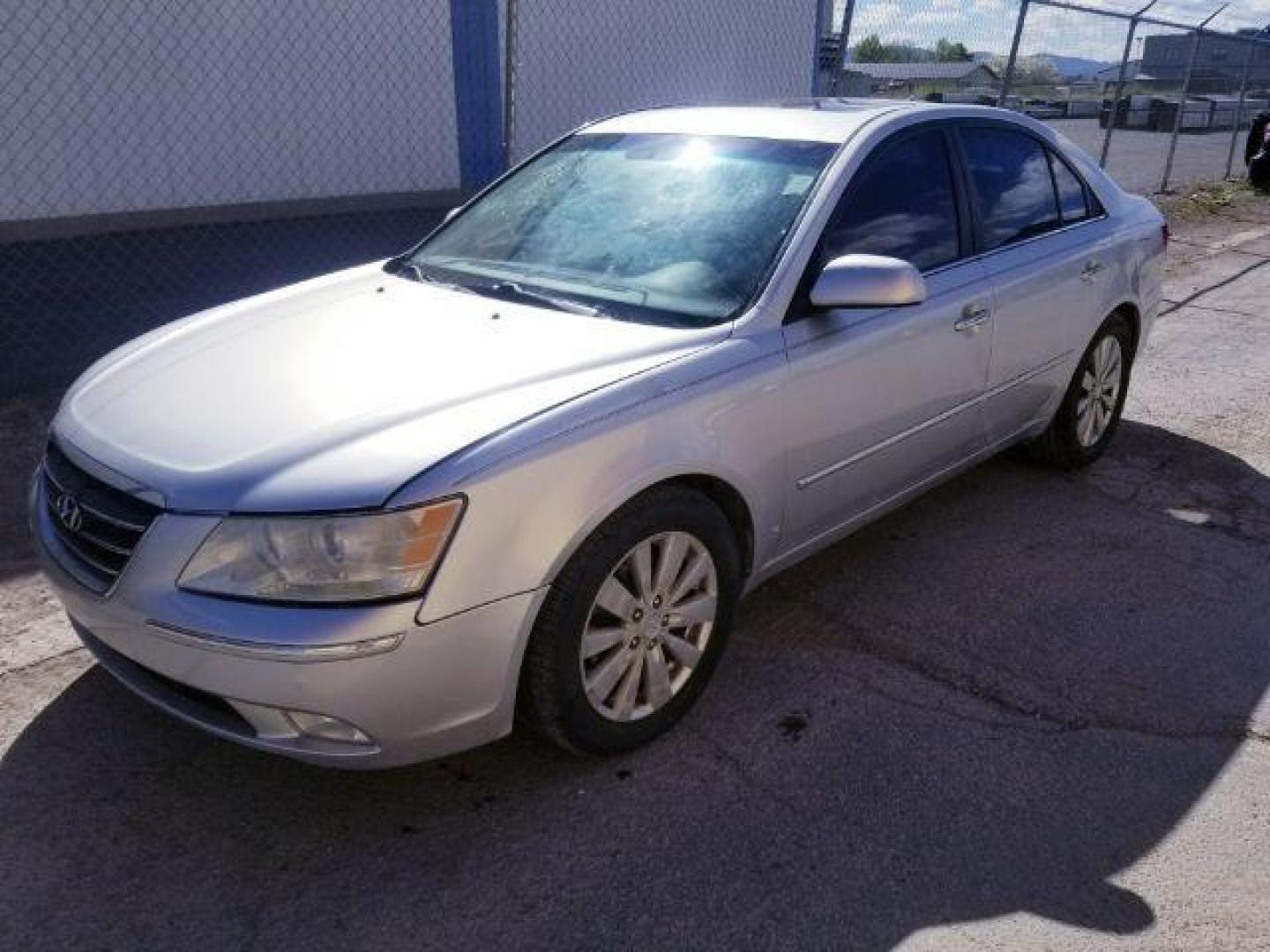 2009 Hyundai Sonata SEDAN 4-DR (5NPEU46F19H) with an 3.3L V6 DOHC 24V engine, 5-Speed Automatic transmission, located at 4801 10th Ave S,, Great Falls, MT, 59405, 47.494347, -111.229942 - Photo#0