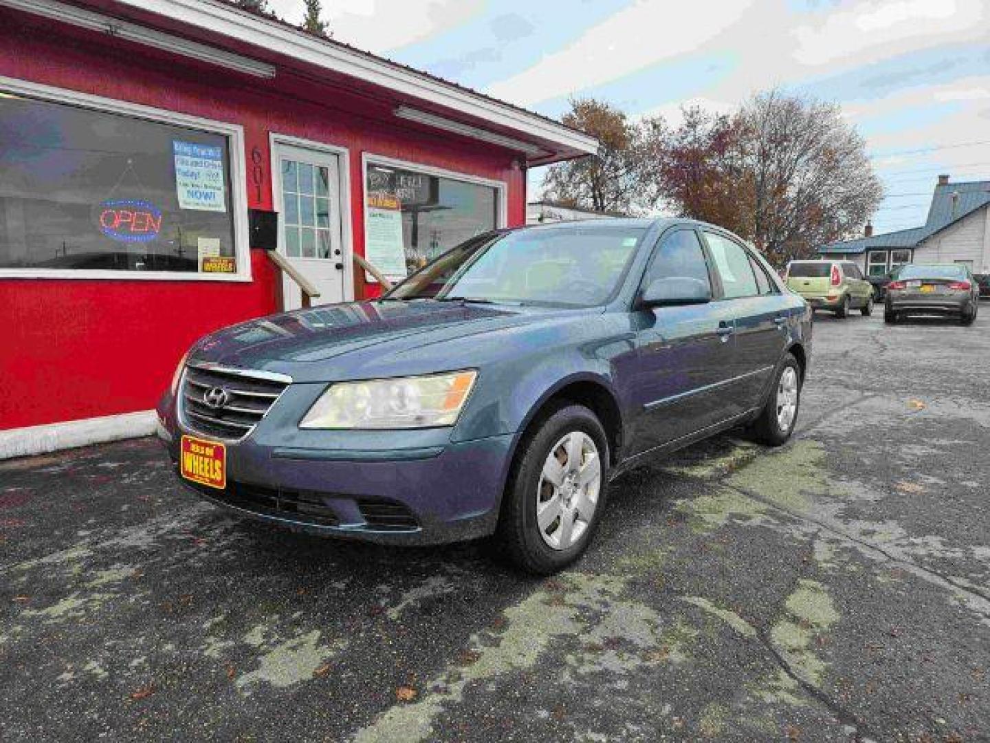 2009 Hyundai Sonata GLS (5NPET46C09H) with an 2.4L L4 DOHC 16V engine, located at 1800 West Broadway, Missoula, 59808, (406) 543-1986, 46.881348, -114.023628 - Looking for a reliable and affordable pre-owned vehicle in Kalispell, MT? Look no further than this 2009 Hyundai Sonata GLS available at DOW - Kalispell. With its impressive features and affordable price tag of $14,495, this sedan is a great option for anyone in the market for a used car. The 2009 - Photo#0