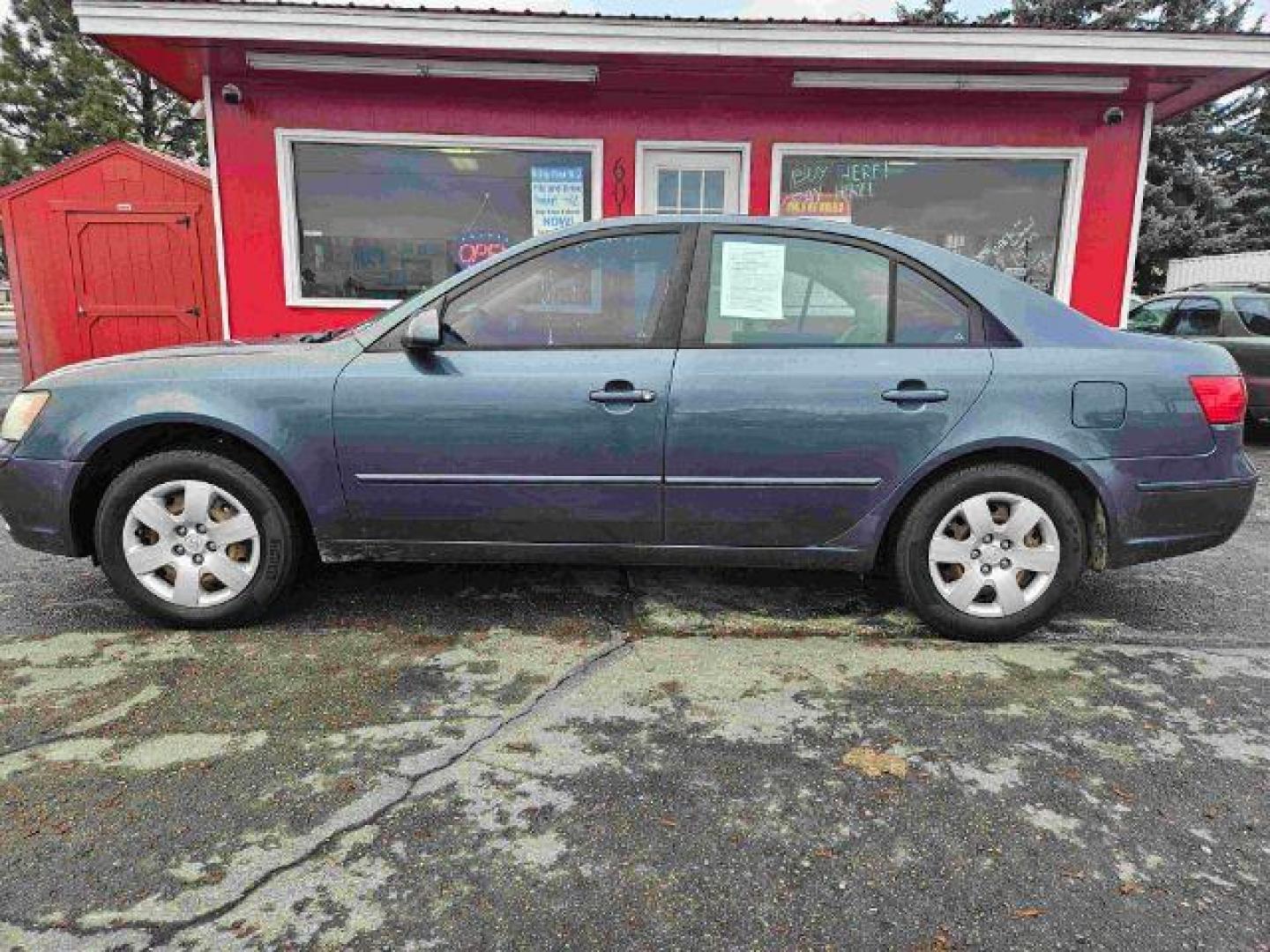 2009 Hyundai Sonata GLS (5NPET46C09H) with an 2.4L L4 DOHC 16V engine, located at 1800 West Broadway, Missoula, 59808, (406) 543-1986, 46.881348, -114.023628 - Looking for a reliable and affordable pre-owned vehicle in Kalispell, MT? Look no further than this 2009 Hyundai Sonata GLS available at DOW - Kalispell. With its impressive features and affordable price tag of $14,495, this sedan is a great option for anyone in the market for a used car. The 2009 - Photo#1