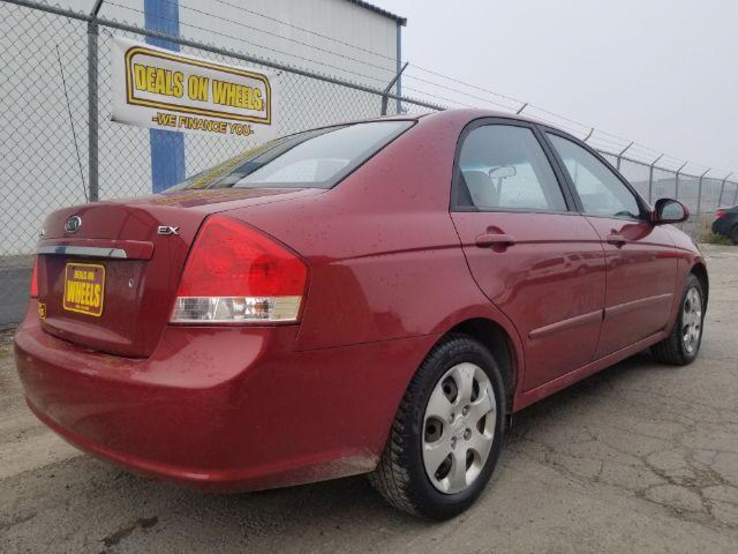 2009 Kia Spectra EX (KNAFE222195) with an 2.0L L4 DOHC 16V engine, located at 601 E. Idaho St., Kalispell, MT, 59901, 48.203983, -114.308662 - Photo#4