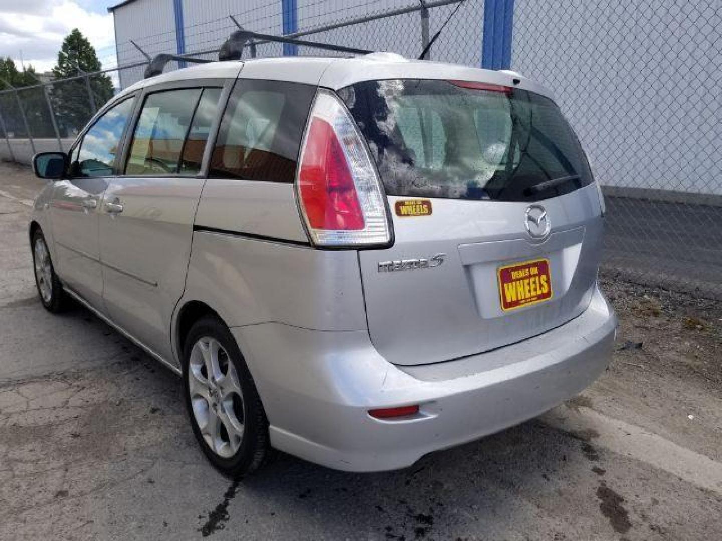 2009 Mazda MAZDA5 Grand Touring (JM1CR29L790) with an 2.3L L4 DOHC 16V engine, located at 4801 10th Ave S,, Great Falls, MT, 59405, 47.494347, -111.229942 - Photo#3