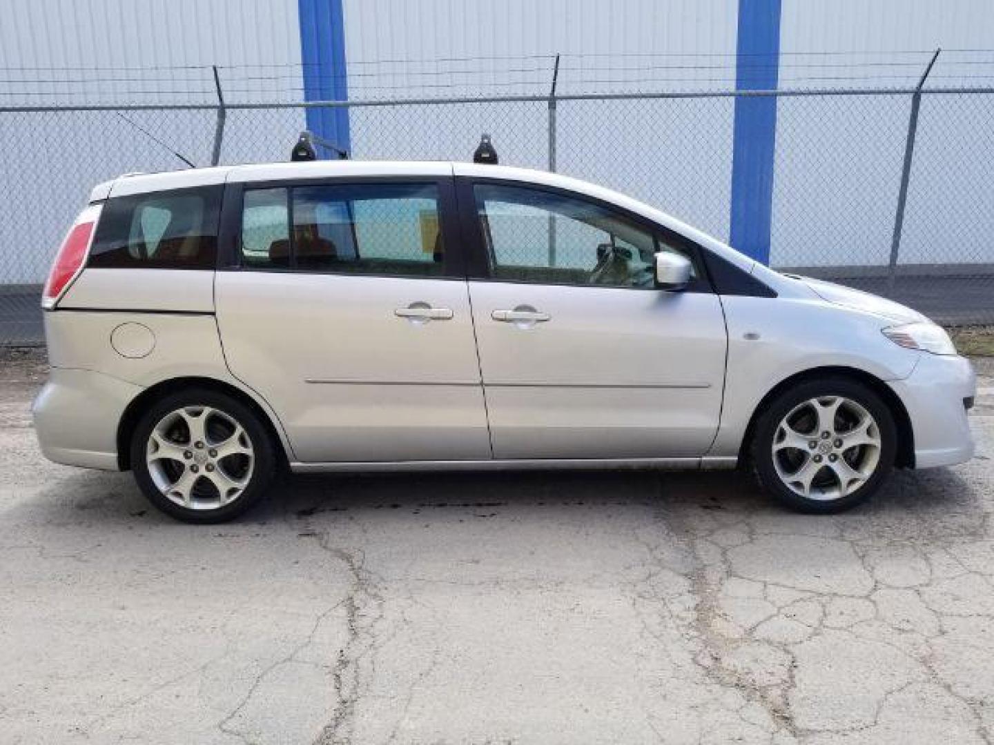 2009 Mazda MAZDA5 Grand Touring (JM1CR29L790) with an 2.3L L4 DOHC 16V engine, located at 4801 10th Ave S,, Great Falls, MT, 59405, 47.494347, -111.229942 - Photo#5