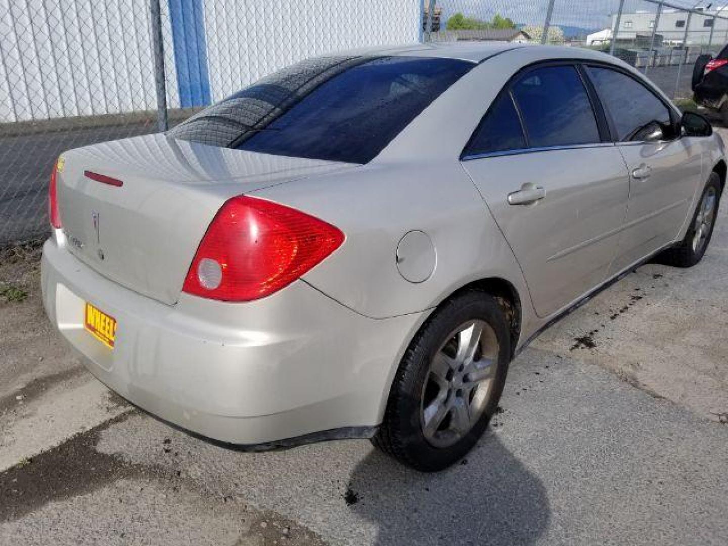 2009 Pontiac G6 Sedan (1G2ZG57B694) with an 2.4L L4 DOHC 16V engine, 4-Speed Automatic transmission, located at 4047 Montana Ave., Billings, MT, 59101, 45.770847, -108.529800 - Photo#4