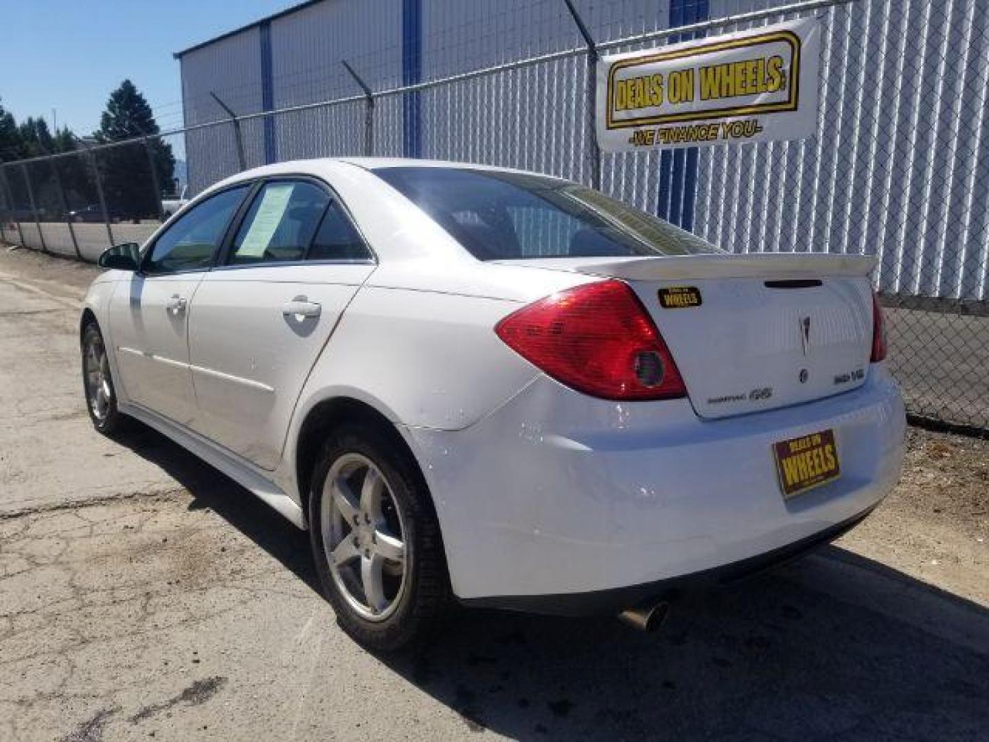 2009 Pontiac G6 Sedan (1G2ZJ57K894) with an 3.5L V6 OHV 12V engine, 4-Speed Automatic transmission, located at 4801 10th Ave S,, Great Falls, MT, 59405, 47.494347, -111.229942 - Photo#3