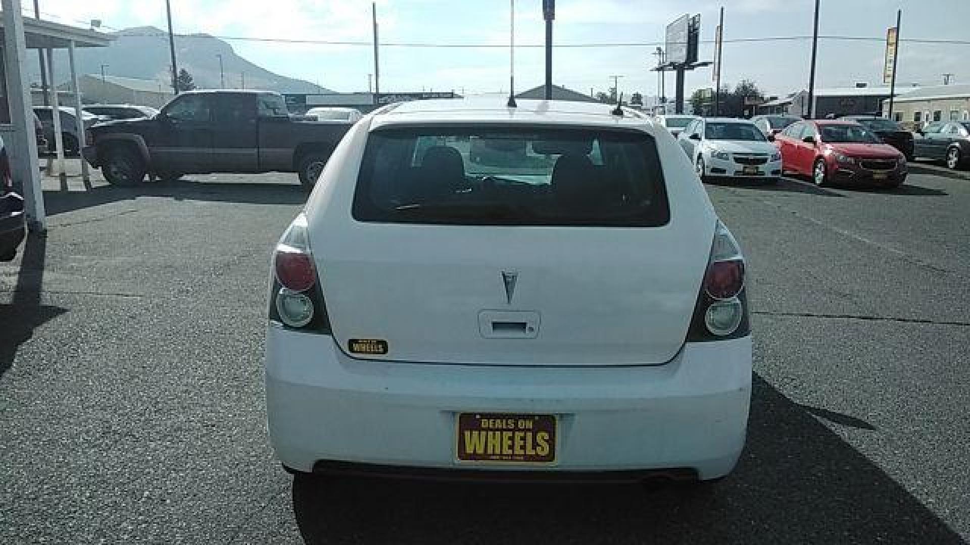 2009 Pontiac Vibe 2.4L (5Y2SP67069Z) with an 2.4L L4 DOHC 16V engine, 4-Speed Automatic transmission, located at 1800 West Broadway, Missoula, 59808, (406) 543-1986, 46.881348, -114.023628 - Photo#5