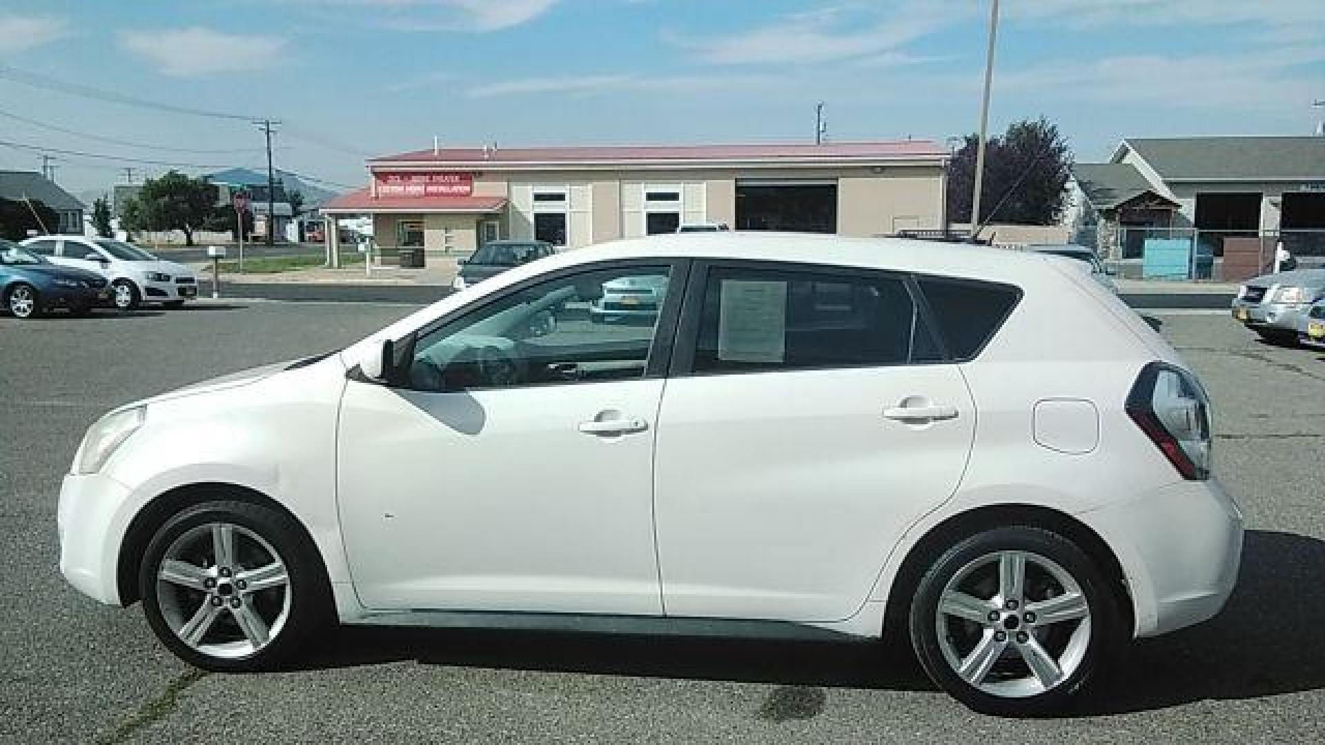 2009 Pontiac Vibe 2.4L (5Y2SP67069Z) with an 2.4L L4 DOHC 16V engine, 4-Speed Automatic transmission, located at 1800 West Broadway, Missoula, 59808, (406) 543-1986, 46.881348, -114.023628 - Photo#7