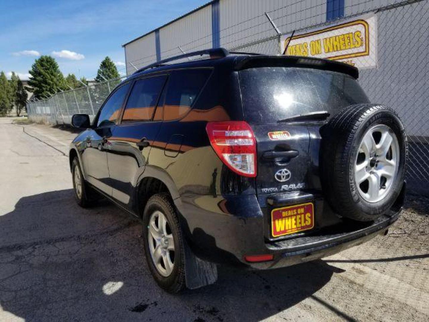 2009 Black Toyota RAV4 SPORT UTILITY 4-DR (JTMBF33V395) with an 2.4L L4 DOHC 16V engine, 4-Speed Automatic transmission, located at 1821 N Montana Ave., Helena, MT, 59601, 46.603447, -112.022781 - Photo#3