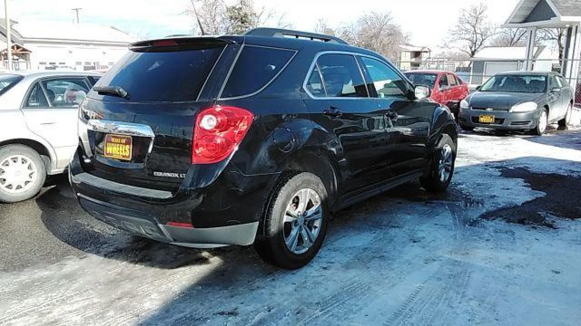 2010 Chevrolet Equinox LT1 AWD (2CNFLEEW4A6) with an 2.4L L4 DOHC 16V engine, 6-Speed Automatic transmission, located at 1821 N Montana Ave., Helena, MT, 59601, 46.603447, -112.022781 - Photo#3