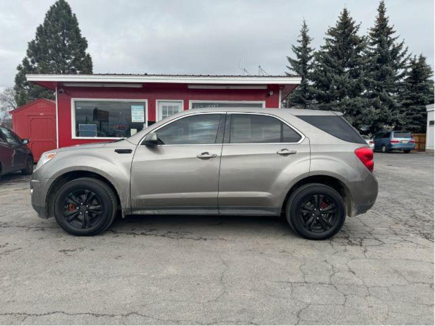 2010 Chevrolet Equinox LT2 FWD (2CNFLNEW0A6) with an 2.4L L4 DOHC 16V engine, 6-Speed Automatic transmission, located at 601 E. Idaho St., Kalispell, MT, 59901, 48.203983, -114.308662 - Photo#1