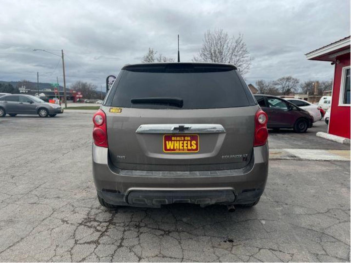 2010 Chevrolet Equinox LT2 FWD (2CNFLNEW0A6) with an 2.4L L4 DOHC 16V engine, 6-Speed Automatic transmission, located at 601 E. Idaho St., Kalispell, MT, 59901, 48.203983, -114.308662 - Photo#3