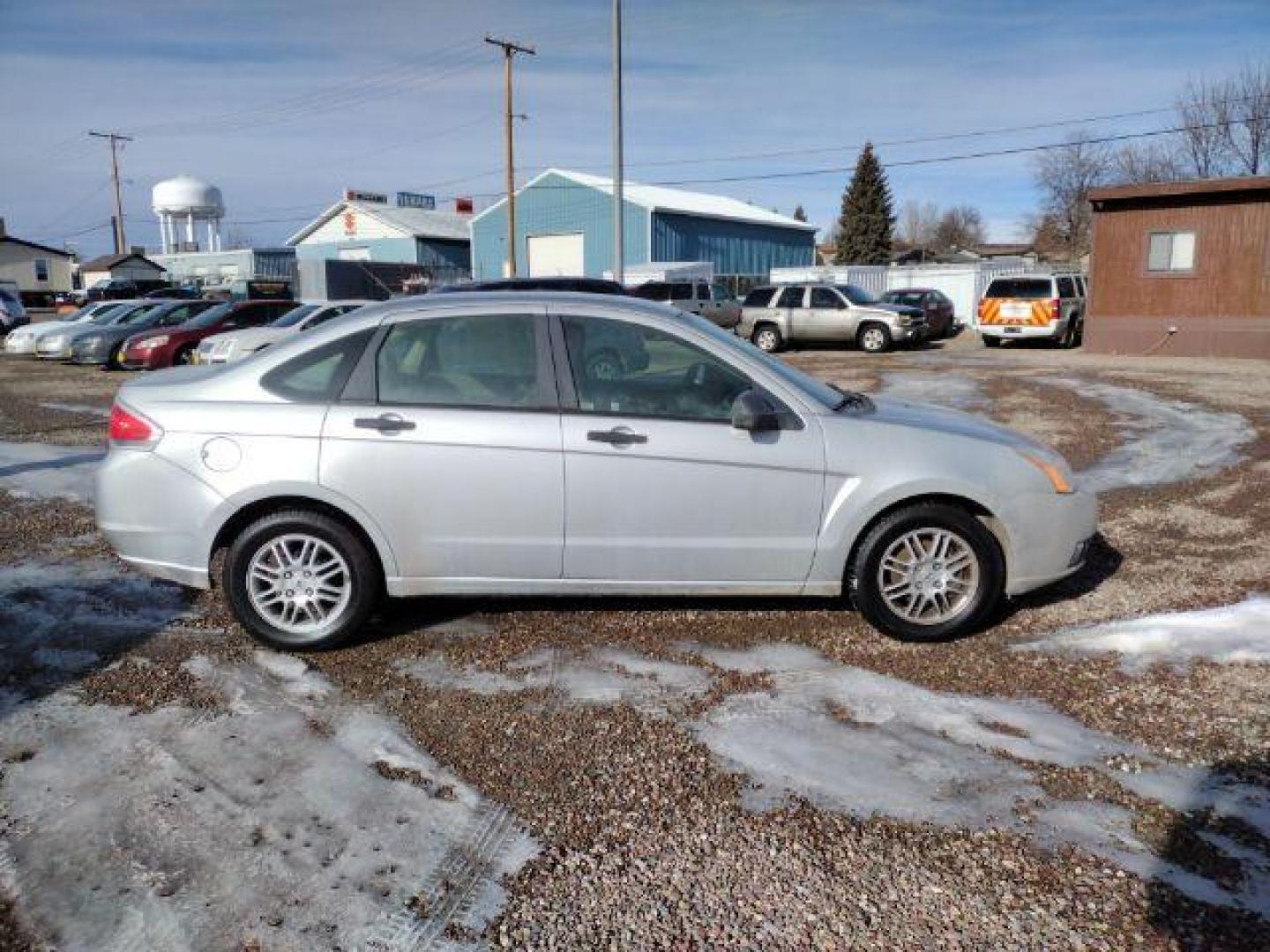 2010 Ford Focus SE Sedan (1FAHP3FN2AW) with an 2.0L L4 DOHC 16V engine, located at 4801 10th Ave S,, Great Falls, MT, 59405, 47.494347, -111.229942 - Photo#5