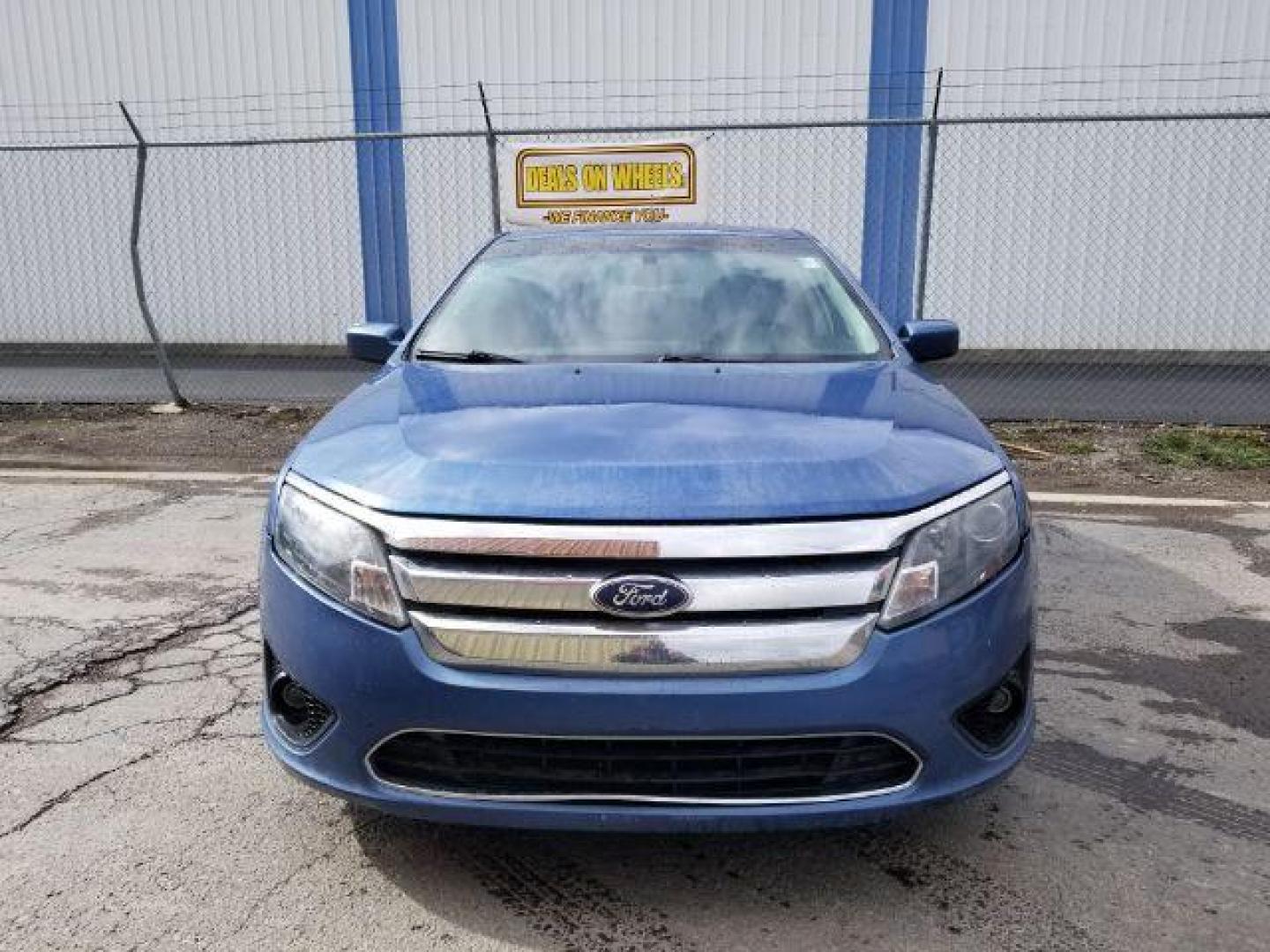 2010 Ford Fusion SE (3FAHP0HA3AR) with an 2.5L L4 DOHC 16V engine, located at 1821 N Montana Ave., Helena, MT, 59601, 46.603447, -112.022781 - Photo#1