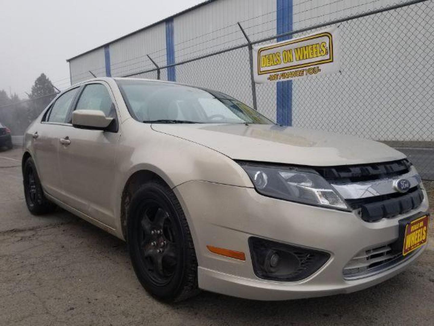 2010 Ford Fusion SE (3FAHP0HAXAR) with an 2.5L L4 DOHC 16V engine, located at 601 E. Idaho St., Kalispell, MT, 59901, 48.203983, -114.308662 - Photo#2