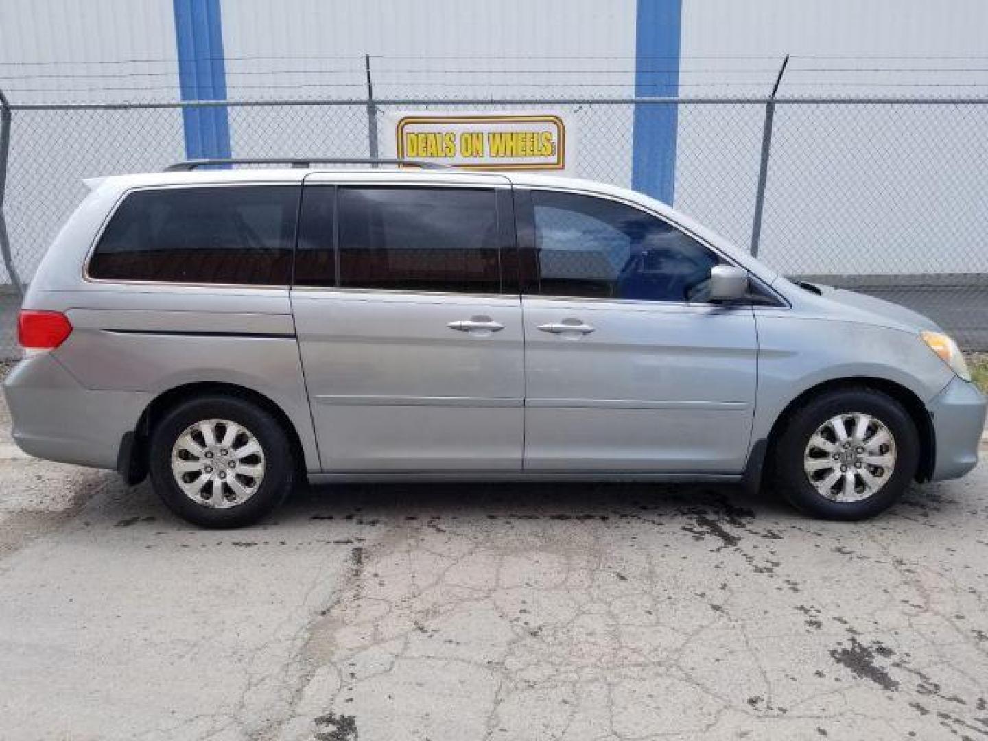 2010 Honda Odyssey EX-L w/ DVD and Navigation (5FNRL3H78AB) with an 3.5L V6 SOHC 24V engine, 5-Speed Automatic transmission, located at 1821 N Montana Ave., Helena, MT, 59601, 46.603447, -112.022781 - Photo#5