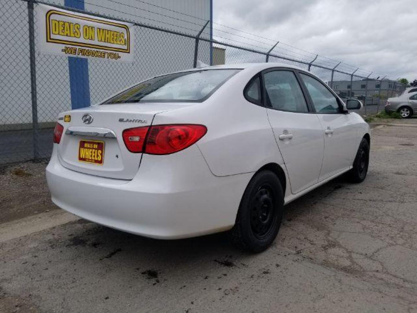 2010 Hyundai Elantra SE (KMHDU4AD0AU) with an 2.0L L4 DOHC 16V engine, located at 1821 N Montana Ave., Helena, MT, 59601, 46.603447, -112.022781 - Photo#4