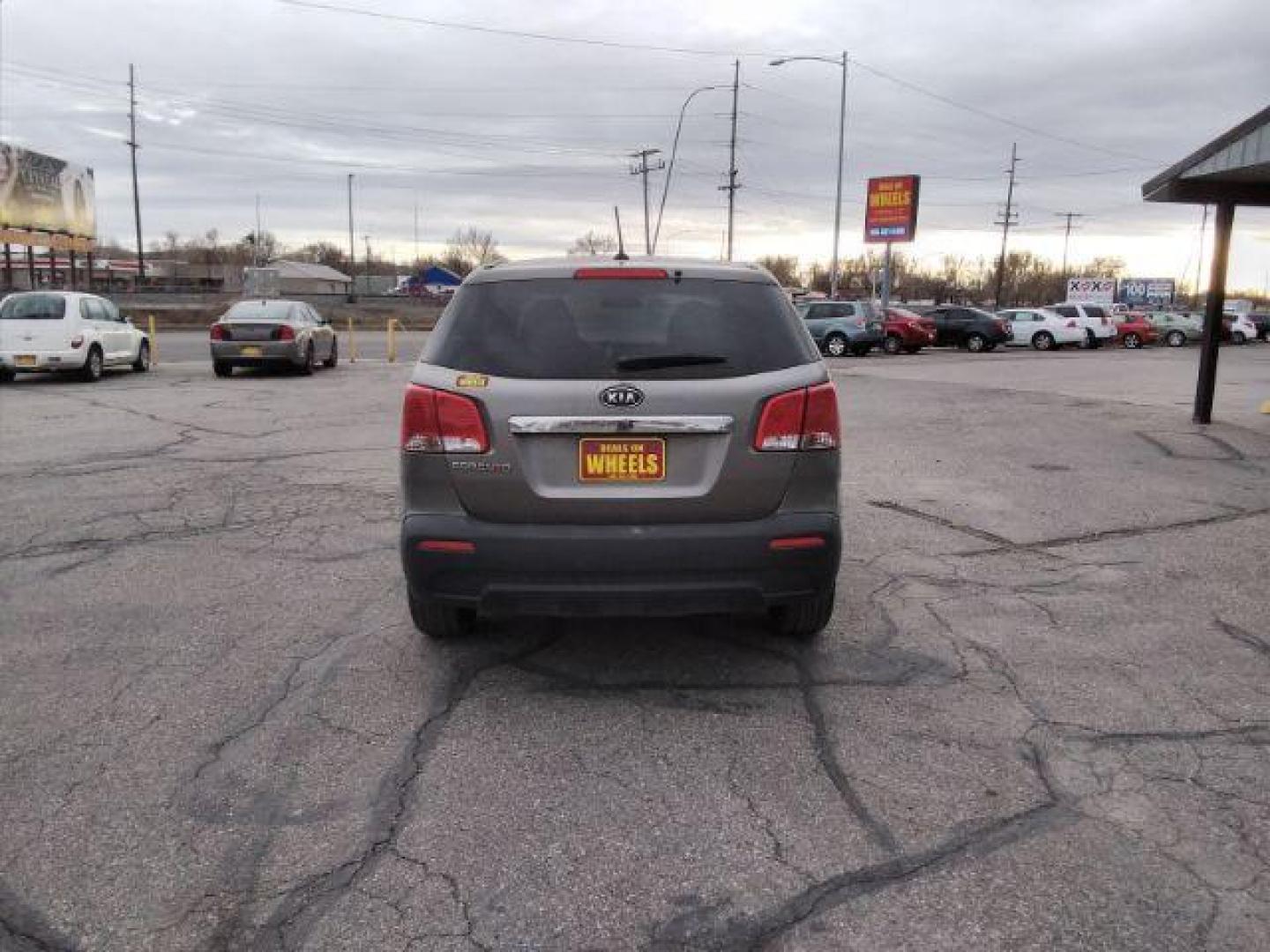 2010 Hyundai Sonata GLS (5NPET4AC7AH) with an 2.4L L4 DOHC 16V engine, located at 1800 West Broadway, Missoula, 59808, (406) 543-1986, 46.881348, -114.023628 - Photo#5