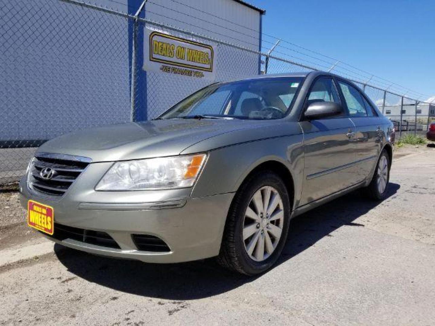 2010 Hyundai Sonata GLS (5NPET4ACXAH) with an 2.4L L4 DOHC 16V engine, located at 4801 10th Ave S,, Great Falls, MT, 59405, 47.494347, -111.229942 - Photo#0